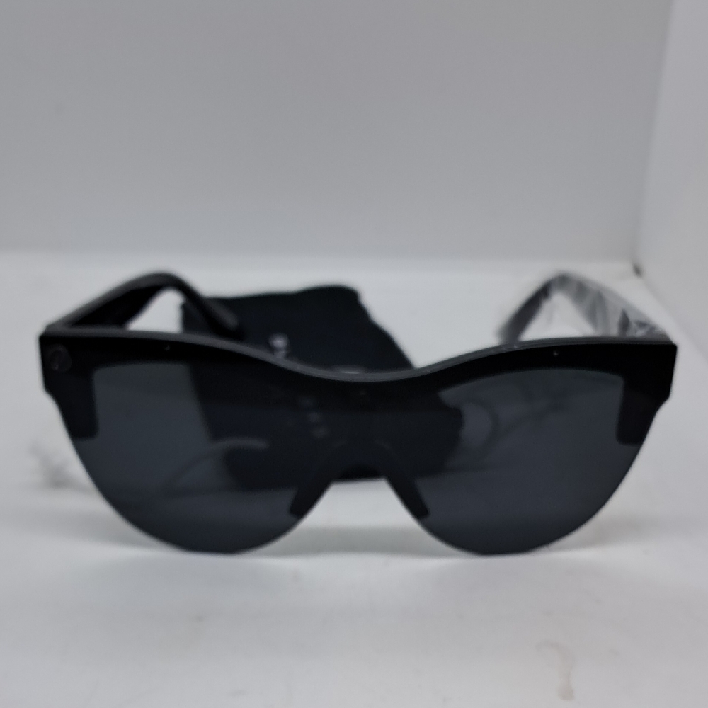 NWT Womens BLENDERS JOKER QUEEN Black Polarized Sunglasses